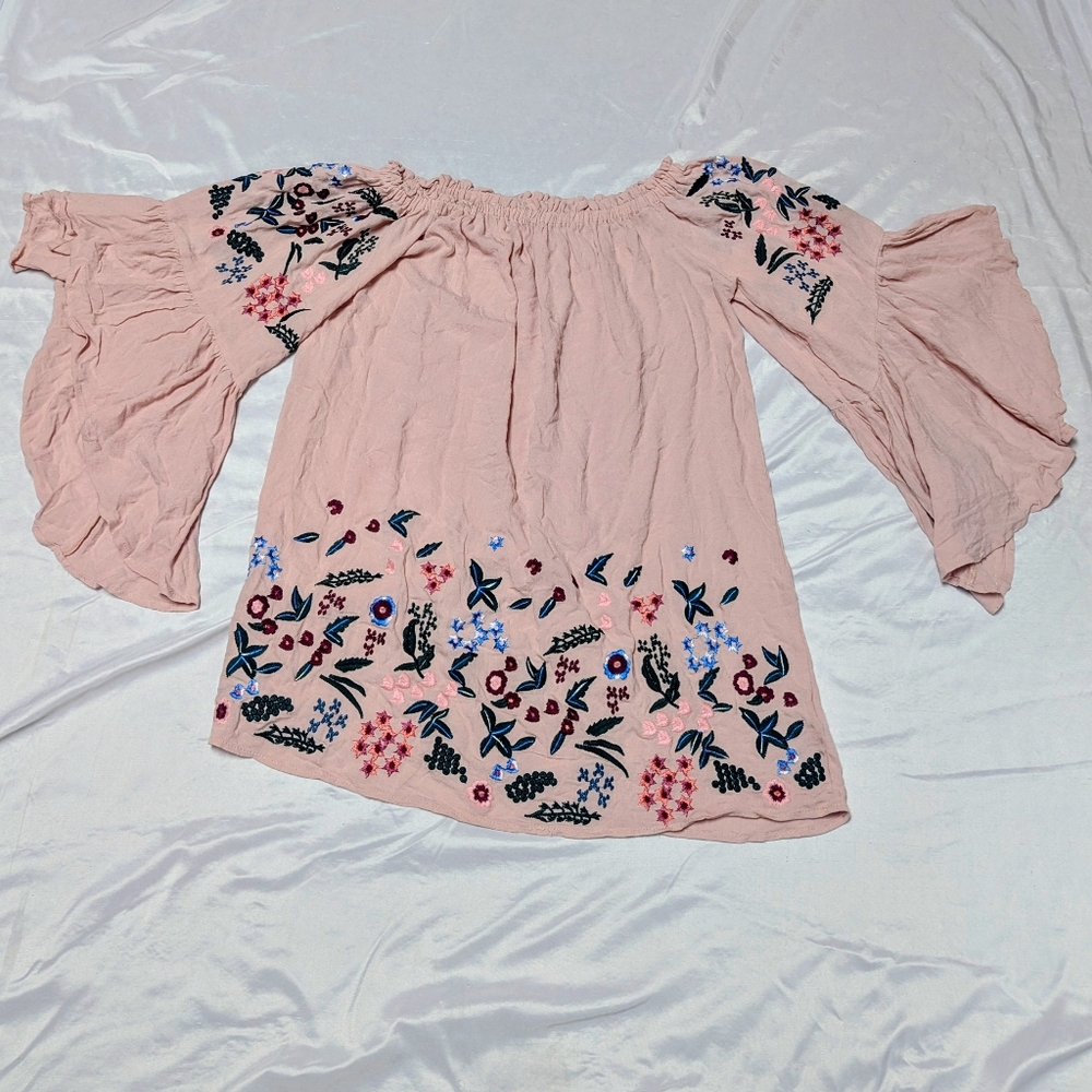 Umgee Blush Pink Bohemian Hippie Peasant Embroidered Tunic With Bell Sleeves